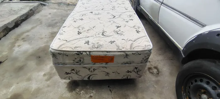 Cama Solteiro Usada Bem Conservada - Mola (ENTREGA GRÁTIS)