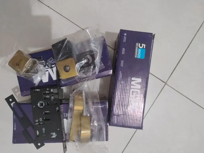 Vendo 3 fechaduras internas