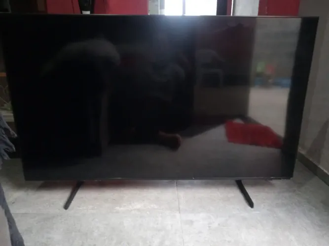 Vendo TV Samsung com a base Com defeito na tela