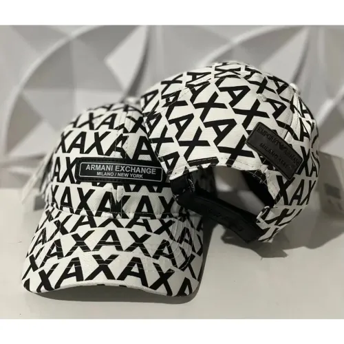 Boné Armani Exchange  Estampado AX Branco e Preto