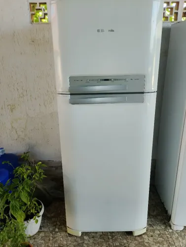 vendo geladeira eletrolux