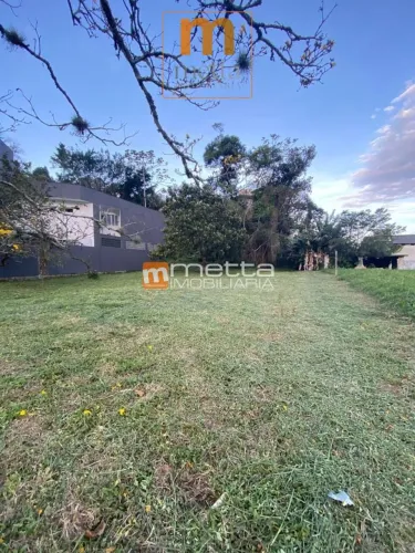 Terreno com 720m² na Trindade, Florianópolis/SC