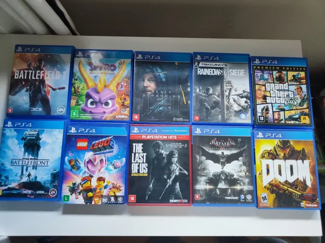 PS4 + 10 jogos + 3 controles