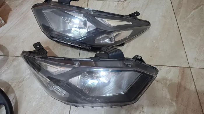 Par de farol onix prisma 2017 a 2019 original gm novo