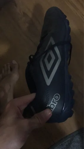 Chuteira umbro