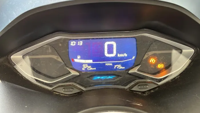Vende se PCX zero mesmo 2026 com175km
