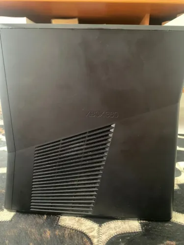Xbox 360 slim 