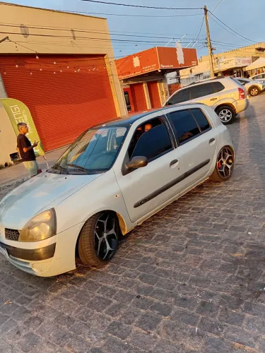 Renault Clio Rn/alize/expr./1.0 Hi-power 16V 5P 2003