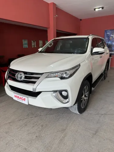 Toyota Hilux SW4 SRX 4X4 2.8 TDI 16V Dies. Aut. 2017