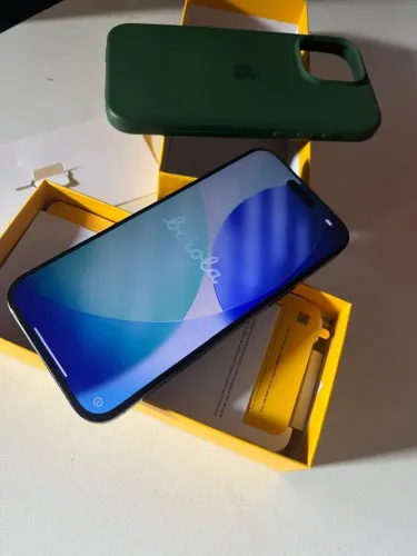 Vendo iphone 16 pro Max 
