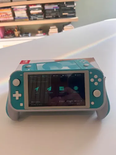 Nintendo Switch Lite Desbloqueado + Zelda:Tears of the Kingdom (midia fisica)