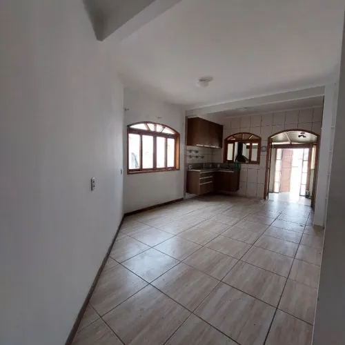 Casa com 3 dormitórios para alugar, 115 m² por R$ 2.921,00/mês - Parque das Nações - Santo