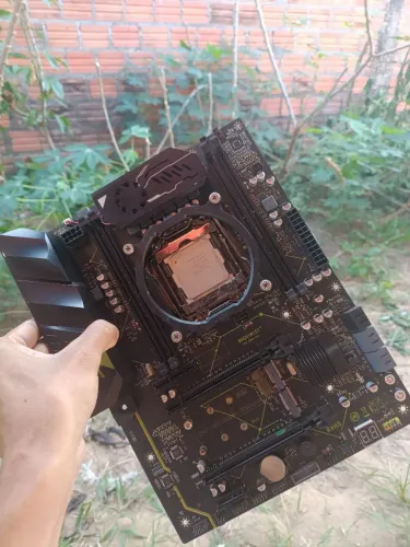 Placa-mãe X99 E5-mr9a Pro sair aí logo