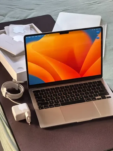 Apple MacBook Air M2