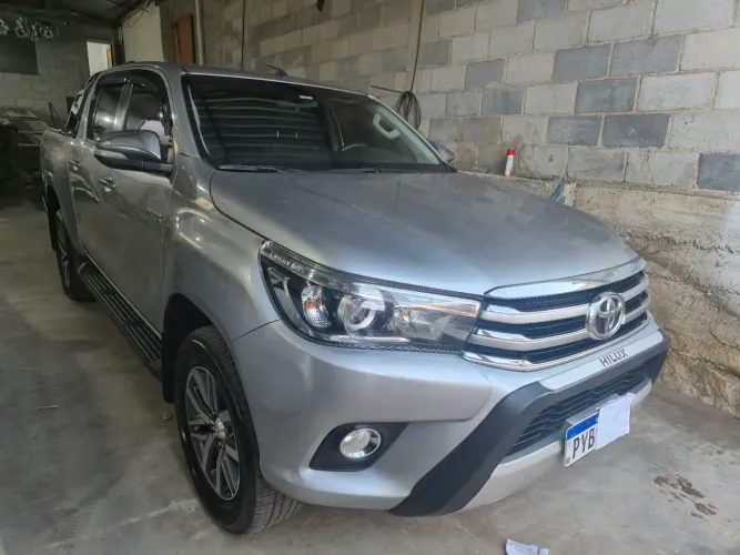 Toyota Hilux CD SRX 4X4 2.8 TDI 16V Diesel Aut. 2017