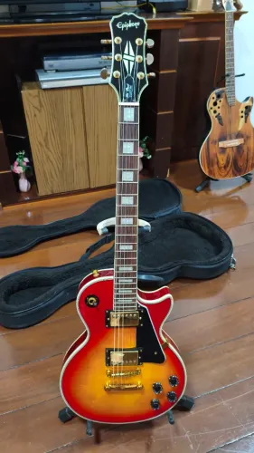 Guitarra Epiphone Les Paul Custom