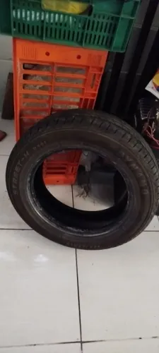 Pneu 15 185/65 estado de novo