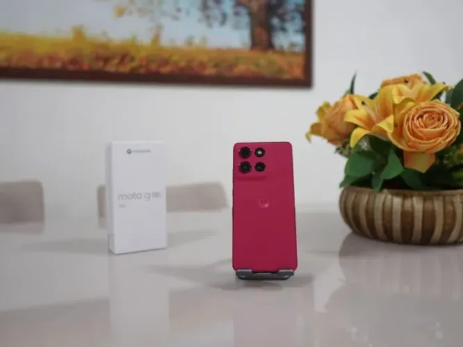 Motorola Moto G86 5G 256 GB de Memória Interna 24 GB de RAM 