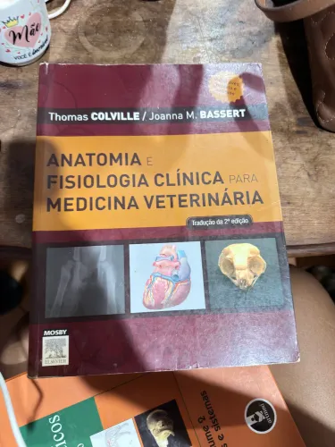 Livro de anatomia veterinária