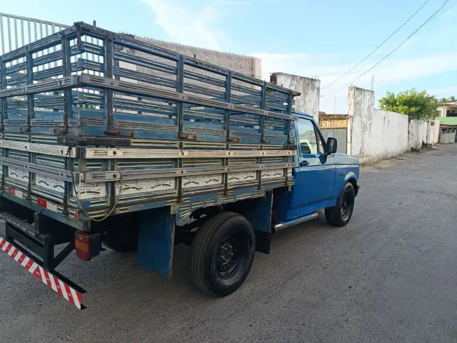 F1000