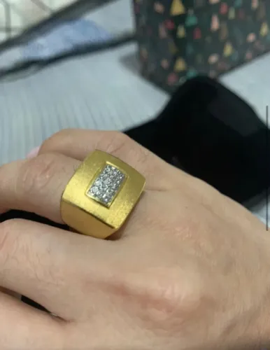 Anel de ouro com 15 brilhantes 7.2 gramas