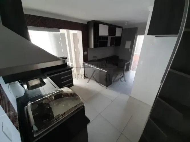Oportunidade - Apartamento - Vila Adyana - Solar das Palmeiras - 2 Dormitórios - 125m².