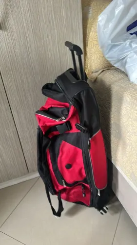 Mala extra large street bags com rodízios, Tamanho 75 cm de alt, 35 de larg, 28 de prof