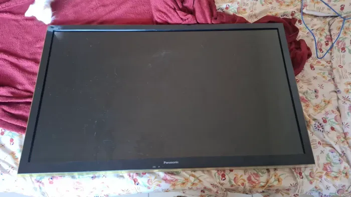 TV PANASONIC 42" COM DEFEITO