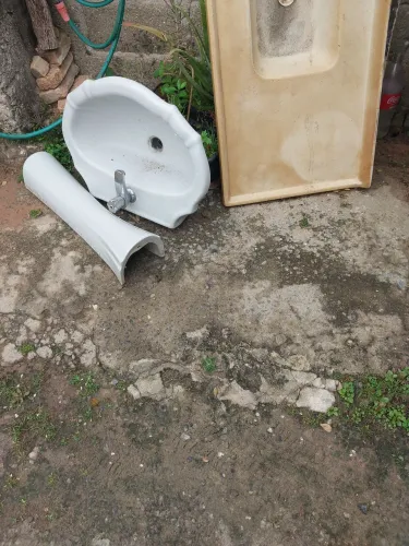 Coluna e lavatorio