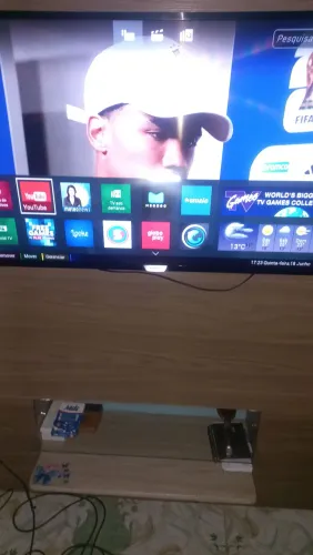 Tv smarte 43pl em ótimo estado 800reais