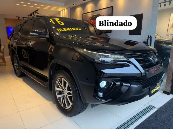 Toyota Hilux SW4 SRX 4X4 4.0 V6 24V Aut. 2016