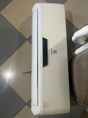 Split Eletrolux 9000 Btu
