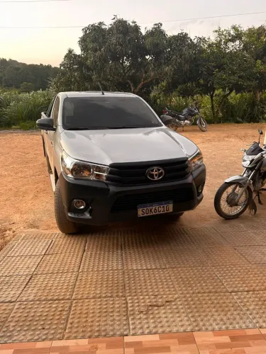 Toyota Hilux CS 4X4 2.8 TDI Diesel Mec. 2024