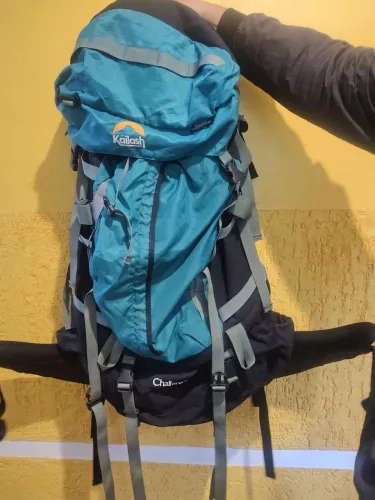 Mochila cargueira Kailash Challenger 85 litros.