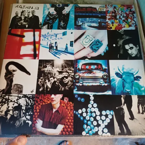 Achtung Baby e rattle and run
