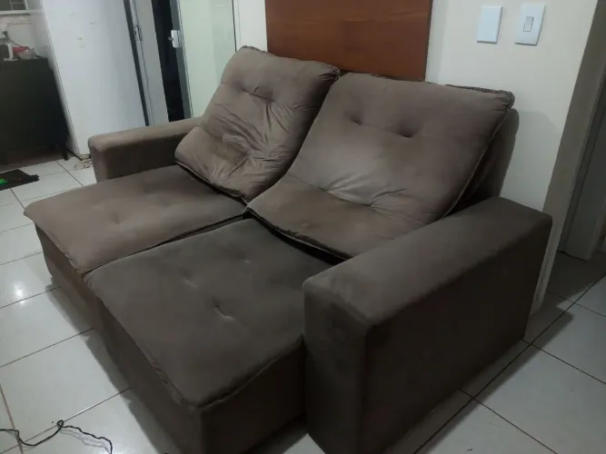 Sofá retrátil reclinável