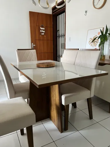 Mesa com 6 cadeias Completa