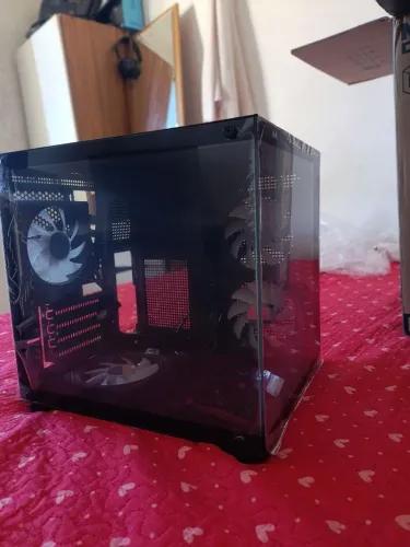 Gabinete Gamer Hayom Aquário Com 4 Cooler Fan Led Rgb