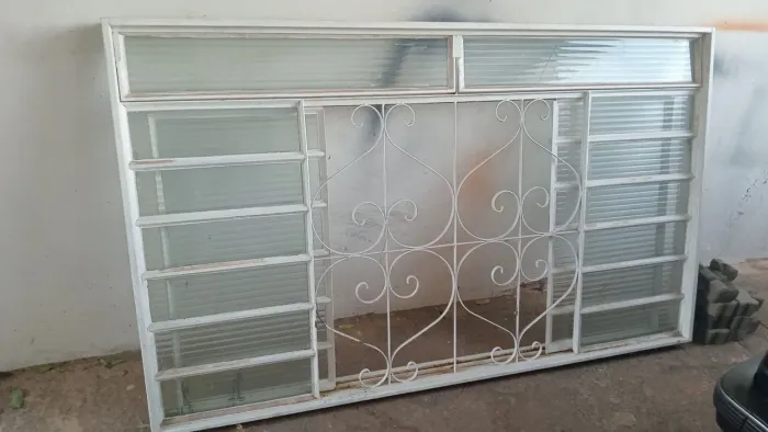VENEZIANA DE COZINHA