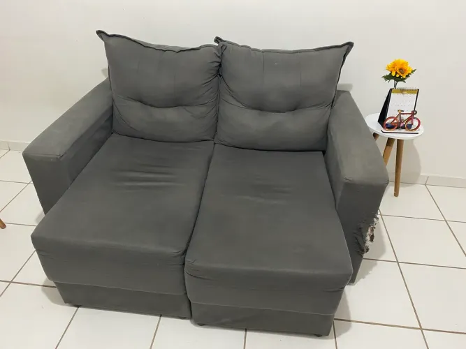 Sofá retrátil de 2 lugares