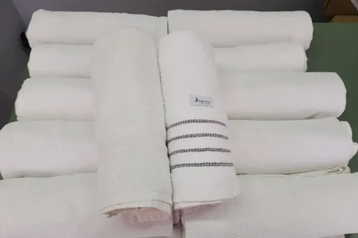 Toalha de Banho Tipo Hotel (Usadas de ótima qualidade)