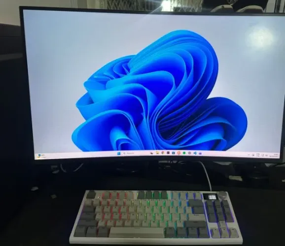 Setup Gamer Completo Ryzen 5 + RX 580 8GB + Monitor Curvo 240Hz + 2 Monitores com Braços