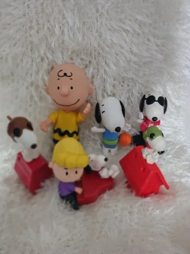Bonecos Snoopy (lote com 6)