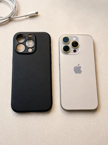 iPhone 16 Pro - 256 GB - Extremamente novo - Capinha de brinde