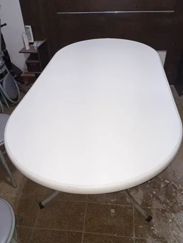 VD MESA DE COZINHA TAMANHO MÉDIO COM 6 CADEIRAS ALMOFADADAS ESTRUTURA DE FERRO ÓTIMO ESTAD