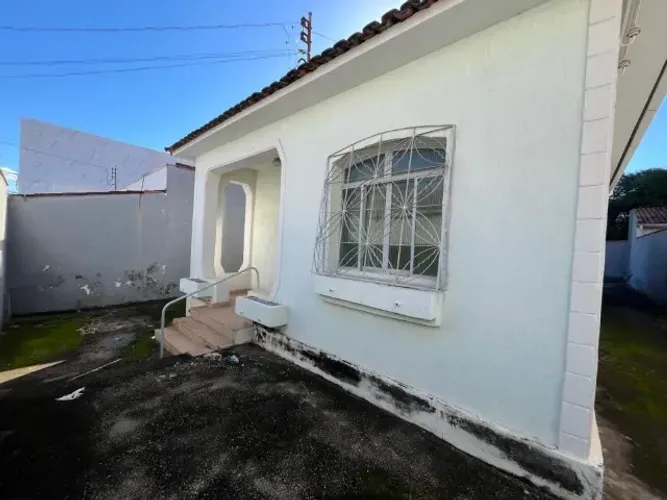 Casa no centro de Pará de Minas