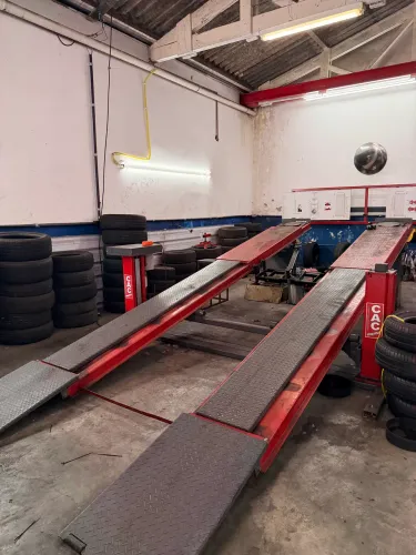 Rampa para alinhamento de Carros Elétrica  COMPLETA 
