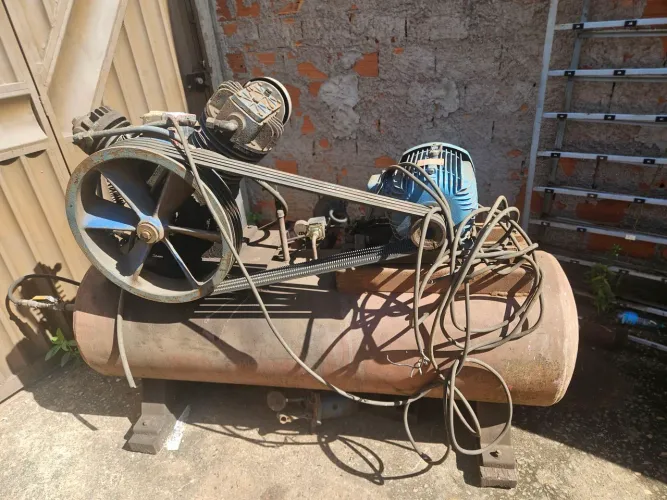 COMPRESSOR 40 PES LITRAGEM EM ALTA
