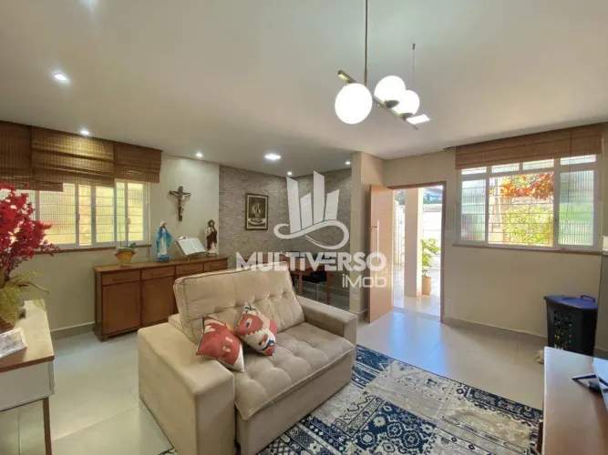 Sobrado à venda em Santos (Bairro Aparecida)  3 quartos, 2 vagas e 135m²