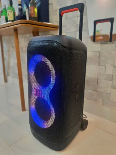 Caixa de Som JBL PartyBox Stage 320